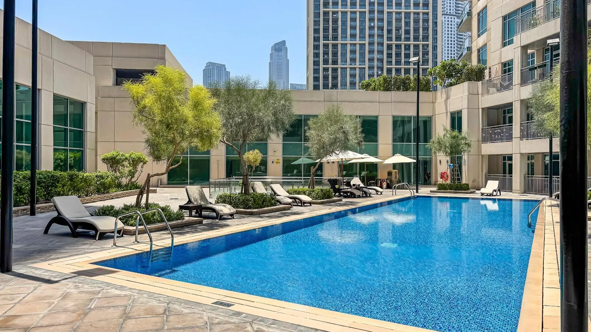 Dreaminn-Luxuxry 1Br Podium II Dubai